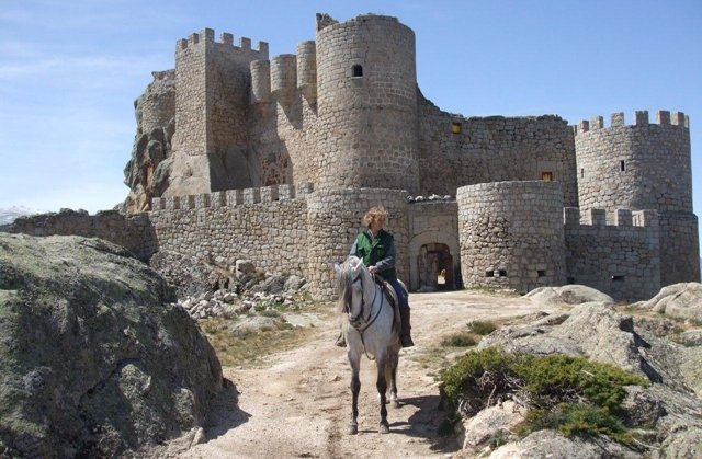 IU quiere fomentar la visita temática de nuestra provincia