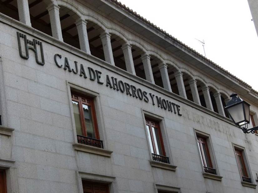 Un nonagenario recupera 242.000 euros invertidos en preferentes