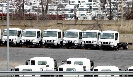 UPyD e IU Ávila muestran su apoyo a los trabajadores de Nissan