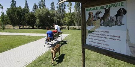 Izquierda Unida reclama la desinfección de los parques para perros 