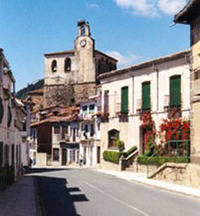 Ponen al servicio de una empresa privada el personal municipal de Mombeltrán