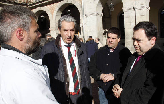 UPyD traslada su apoyo a los trabajadores de la fábrica abulense de Nissan