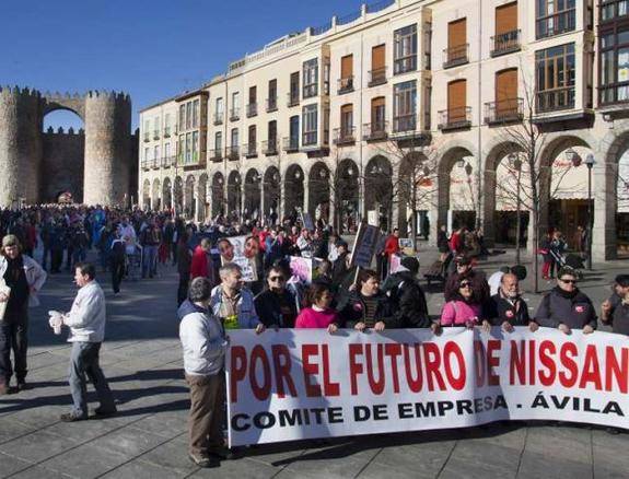 IUCyL lleva al Parlamento Europeo la situación de la planta de Nissan en Ávila