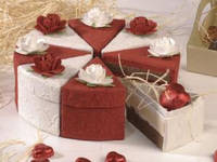 ¿A dónde vamos con una tarta de cartón de 6.000 euros?