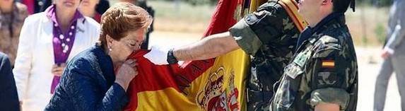 Otro desfilfarro con la jura de la bandera