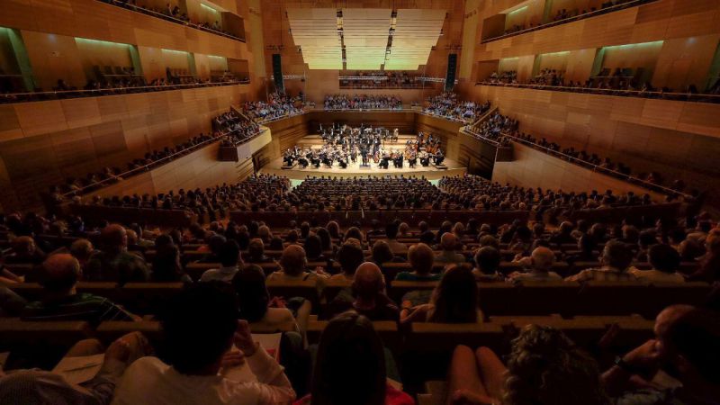 Cerca de 6.000 personas han disfrutado de la VI Jornada de Puertas Abiertas del Miguel Delibes