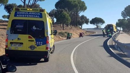 Dos motoristas de 26 y 27 años resultan heridos en un accidente de tráfico en Cebreros (Ávila)