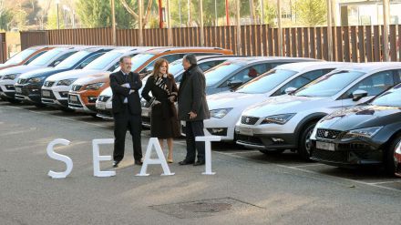 Educación recibe 20 coches donados por SEAT para su uso educativo en centros con enseñanzas de Formación Profesional de la Comunidad