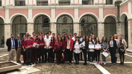Educación recibe a los estudiantes del Colegio ‘Montessori’ de Salamanca