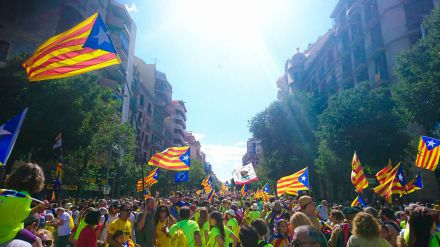 Dos Reyes bajo la alargada sombra de Cataluña y Gibraltar
