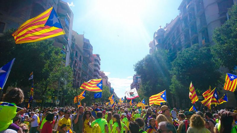 Dos Reyes bajo la alargada sombra de Cataluña y Gibraltar