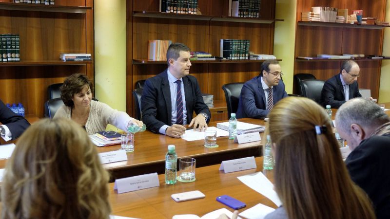 Castilla y León se reafirma en su compromiso con la aplicación de la jornada ordinaria de 35 horas