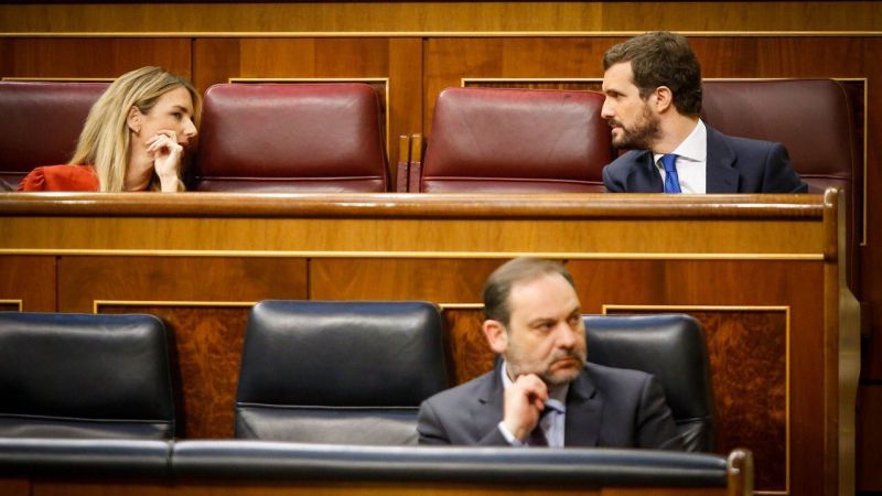 Álvarez de Toledo: 'Los españoles entregamos al Gobierno los máximos poderes y él nos devuelve la mínima eficacia'