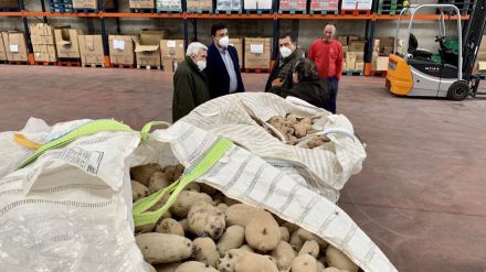 La Diputación colabora con el Banco de Alimentos gestionando la donación de 4,5 toneladas de patatas