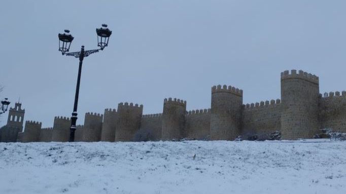 Filomena obliga a cerrar la Muralla de Ávila