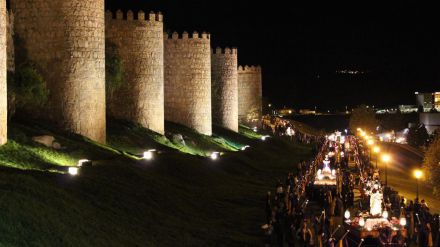 Ávila suspende las procesiones pero no suprime la Semana Santa