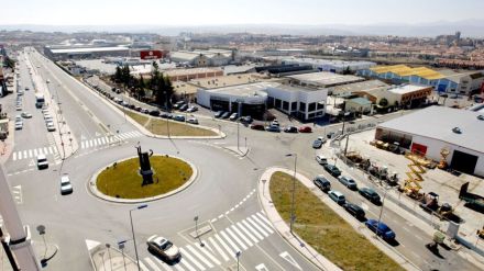 Corte en el suministro de agua del polígono industrial de Las Hervencias este miércoles