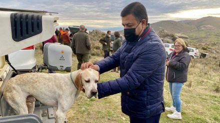 García considera la rebaja de las licencias de caza y pesca como 