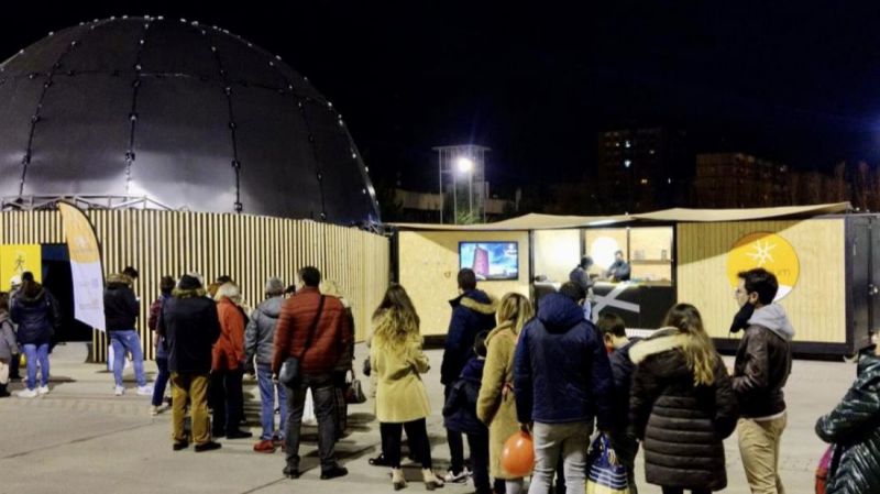 Más de 1.500 personas pasaron por el planetario de la Diputación de Ávila en INTUR