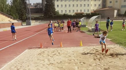 130 niños clausuran los Juegos Escolares Provinciales con una jornada de atletismo