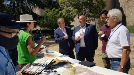 Acuarelistas llegados de 40 países realizan dos obras gigantes dedicadas a Ávila