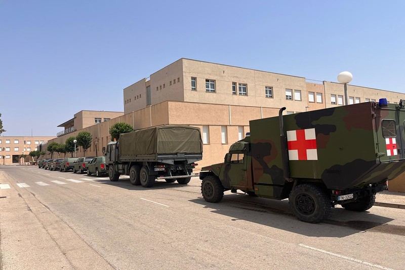 La Armada se une a la lucha contra incendios forestales en el noroeste de España