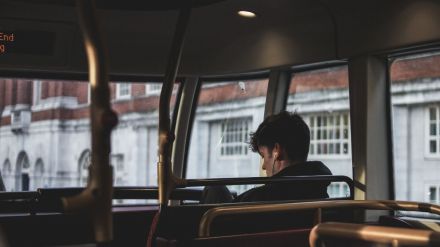 Transportes lanza un título multiviaje gratuito para líneas de autobús estatales