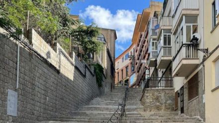 En marcha las primeras escaleras mecánicas exteriores de Ávila
