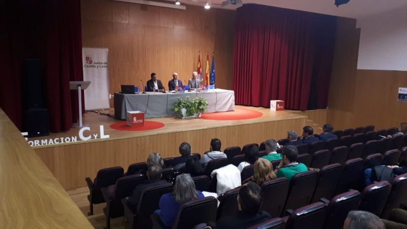 Se amplía el programa de formación en competencias digitales en el medio rural de Ávila