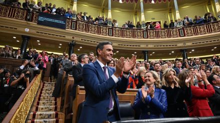 Pedro Sánchez, investido presidente del Gobierno por mayoría absoluta