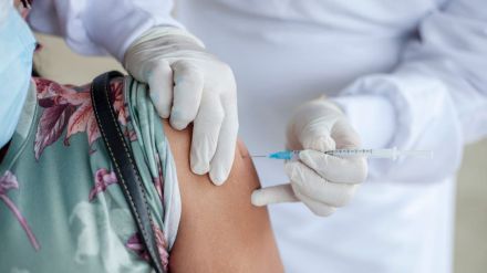 Sanidad hace un llamamiento a la vacunación frente a la gripe en niños y mayores de 60 años