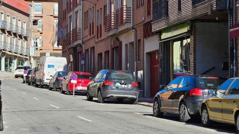 Corte de tráfico en un tramo de la calle Jesús del Gran Poder