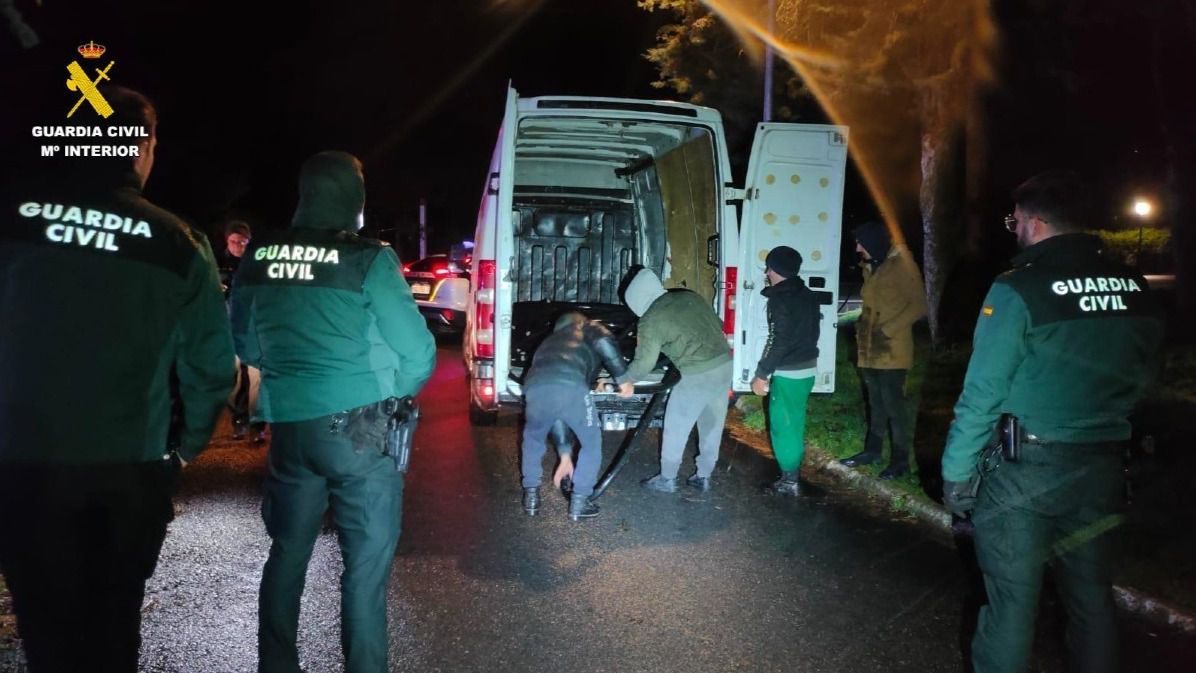 Detenidos cuatro hombres por el robo de 1.500 kilos de cable telefónico en Ávila