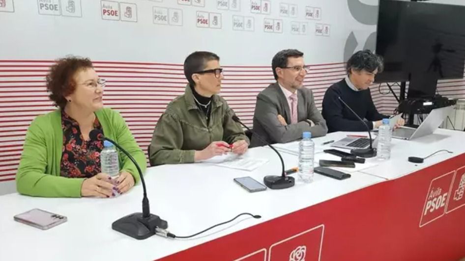PSOE de Ávila alerta sobre un exceso de 250.000 euros en contratos municipales