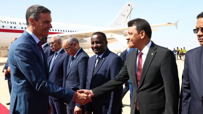 Puertas abiertas, pasillos sucios II