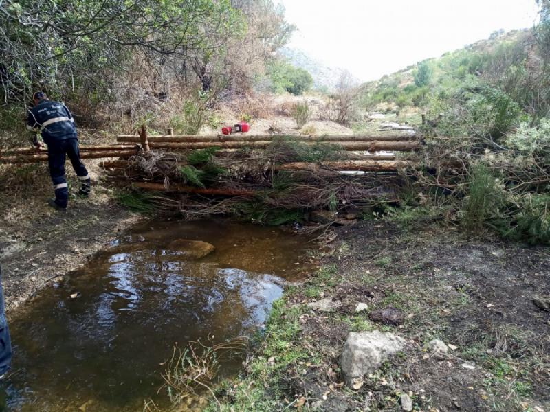 Fajinas forestales para proteger acuíferos y captaciones de agua frente al arrastre de cenizas