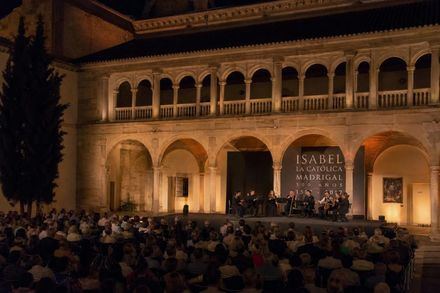 Concierto en Madrigal para conmemorar a Isabel la Católica