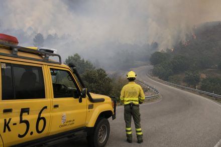 Control de incendios en Ávila permite posibles realojos de evacuados