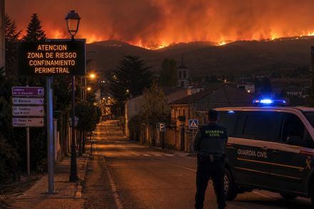 Confinan Las Navas del Marqués por incendio en Ávila