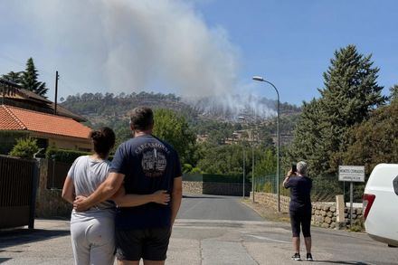 Se levantan las restricciones de evacuación en Ávila tras el incendio