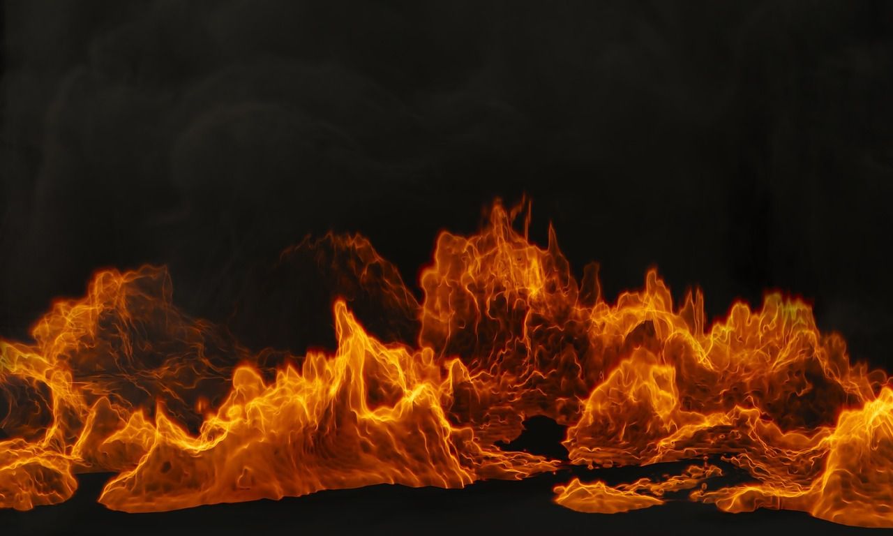 Incendio en Burgohondo se mantiene sin cambios en su control