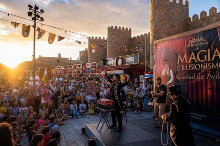 Actividades destacadas en Ávila: Festival de Magia y Cata en la Muralla