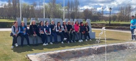 Torneo de golf en Naturávila celebra el Día de la Mujer con 60 participantes