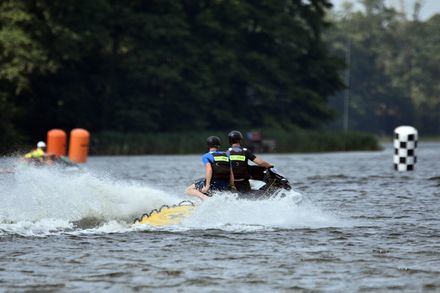 Bomberos de Ávila reciben capacitación en navegación