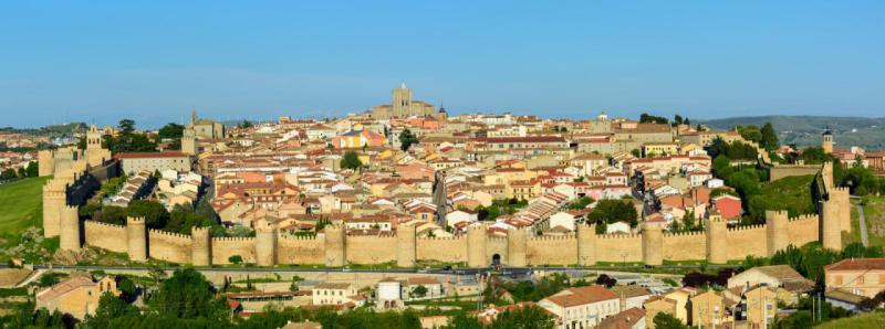 Ávila ofrece 20 euros en cheques descuento para sus comercios locales