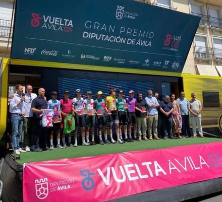 Suspensión de la Vuelta a Ávila por incendio en Burgohondo