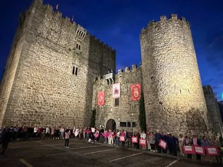 Arenas de San Pedro se viste de rosa por el Día Mundial contra el Cáncer de Mama