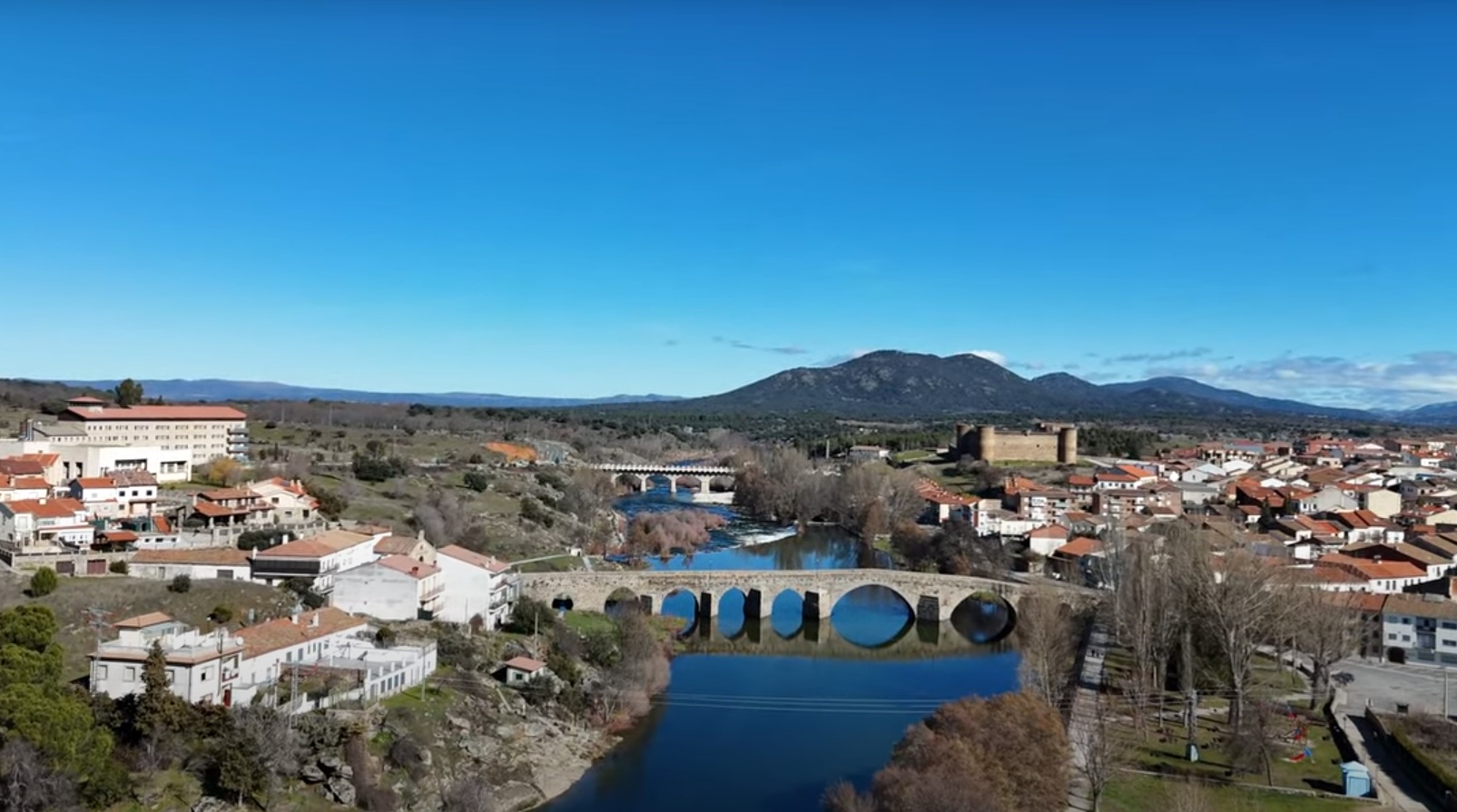 El Barco de Ávila: Un Viaje Medieval Entre Puentes, Piedras y Devoció