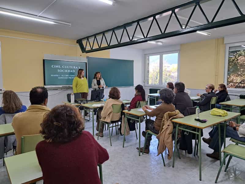 UNED Senior de Arenas de San Pedro atrae a más de 20 estudiantes mayores