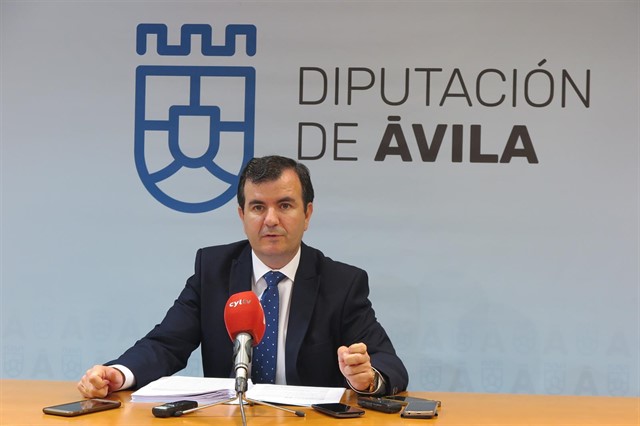 Diputación de Ávila destina medio millón de euros para mejorar la red de carreteras